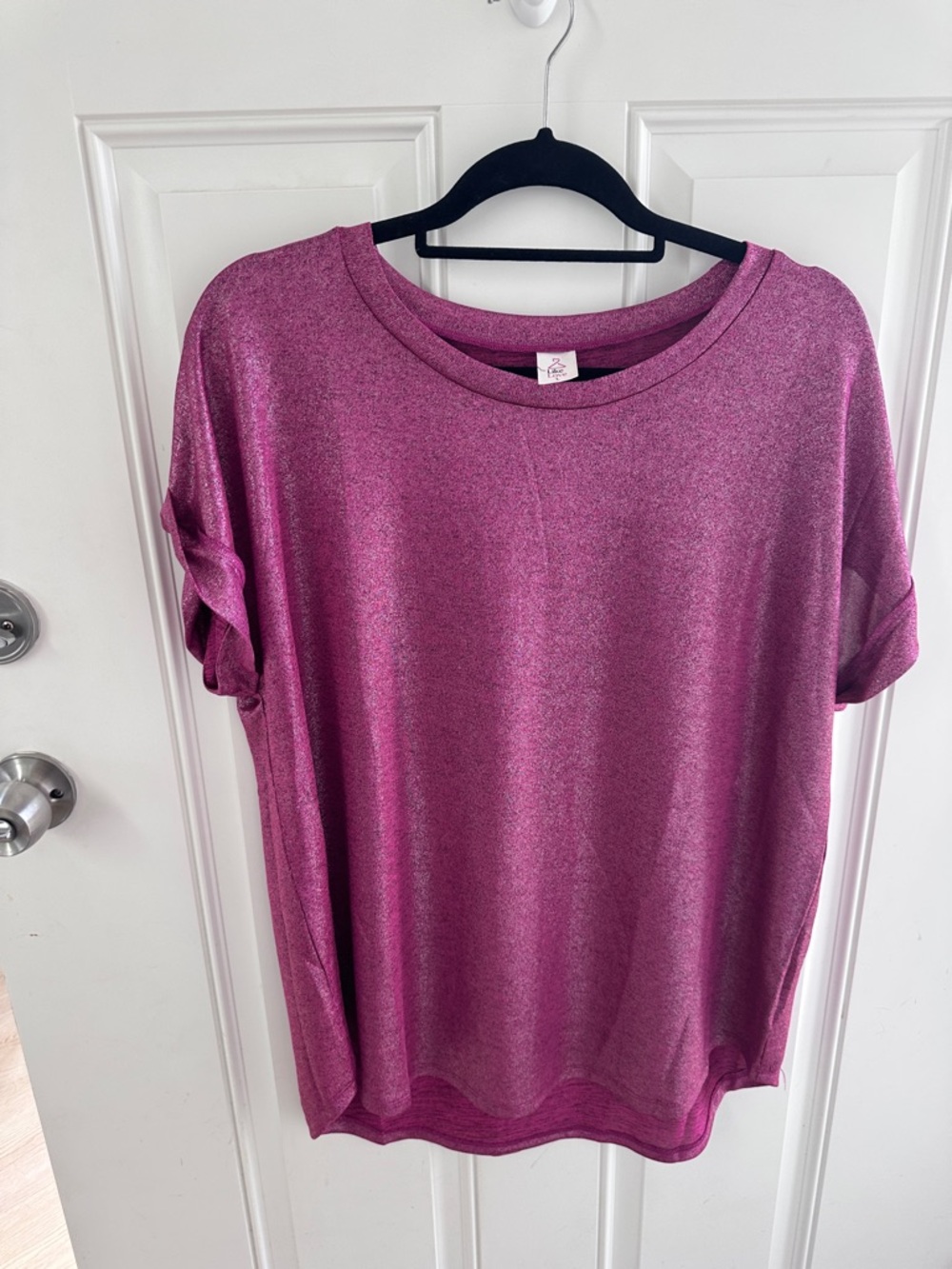 Women's Relaxed Crew Short Sleeve Top in Magenta